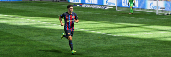 FIFA Online 4足球游戏截图 - 真实足球模拟游戏球员与球场